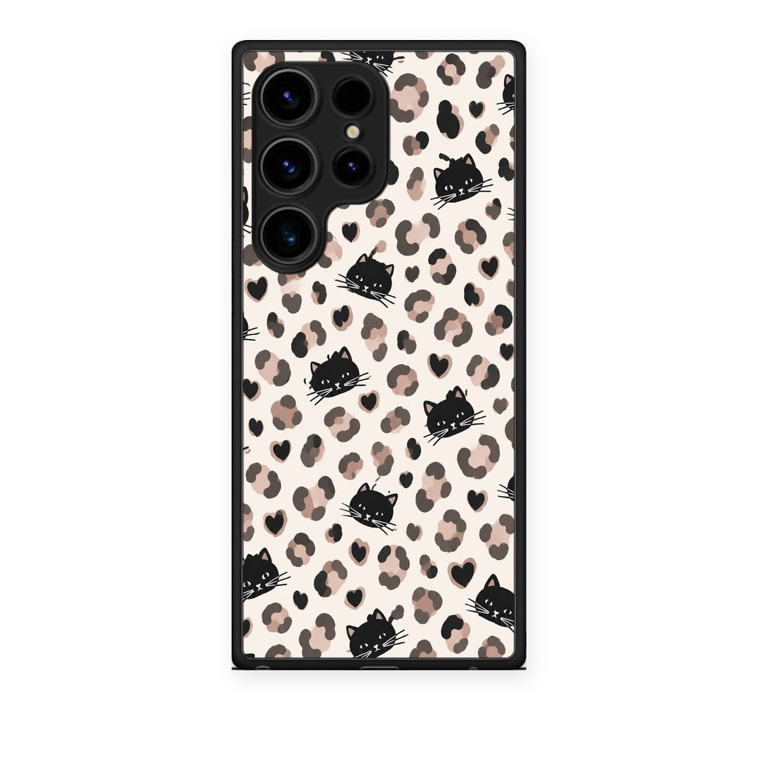 Θήκη Samsung Galaxy S24 Ultra Leopard Spots and Black Cats on Cream από τη Smartfits με σχέδιο στο πίσω μέρος και μαύρο περίβλημα | Samsung Galaxy S24 Ultra Leopard Spots and Black Cats on Cream case with colorful back and black bezels