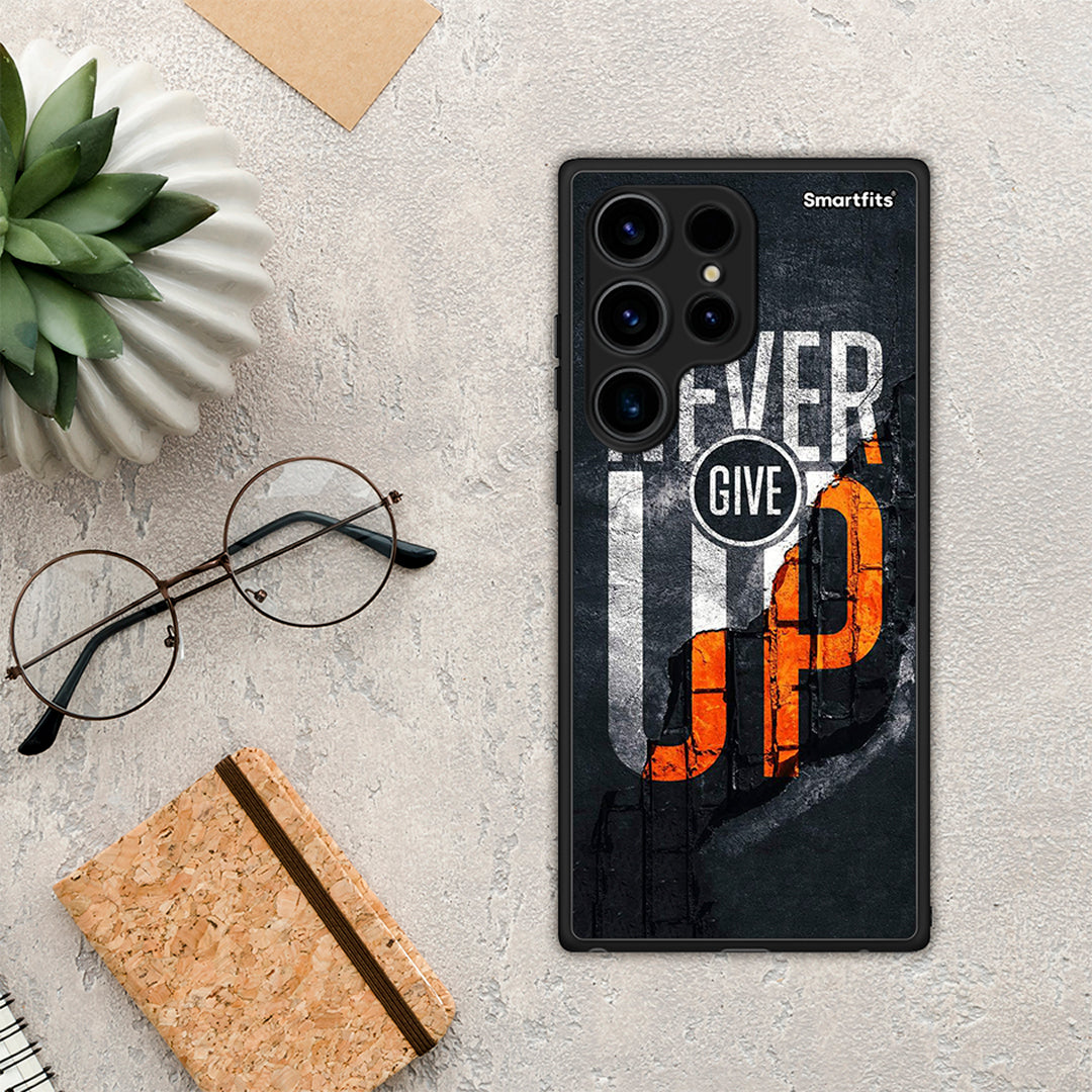 Θήκη Samsung Galaxy S24 Ultra Never Give Up από τη Smartfits με σχέδιο στο πίσω μέρος και μαύρο περίβλημα | Samsung Galaxy S24 Ultra Never Give Up Case with Colorful Back and Black Bezels
