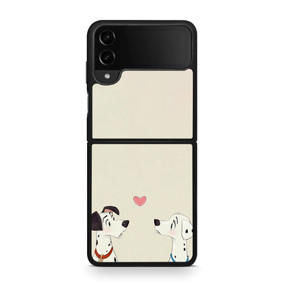 Samsung Galaxy Z Flip4 Dalmatians Love θήκη από τη Smartfits με σχέδιο στο πίσω μέρος και μαύρο περίβλημα | Smartphone case with colorful back and black bezels by Smartfits