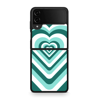 Samsung Galaxy Z Flip4 Green Hearts θήκη από τη Smartfits με σχέδιο στο πίσω μέρος και μαύρο περίβλημα | Smartphone case with colorful back and black bezels by Smartfits