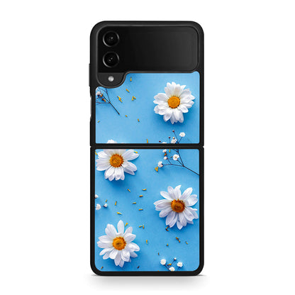 Samsung Galaxy Z Flip4 Real Daisies θήκη από τη Smartfits με σχέδιο στο πίσω μέρος και μαύρο περίβλημα | Smartphone case with colorful back and black bezels by Smartfits