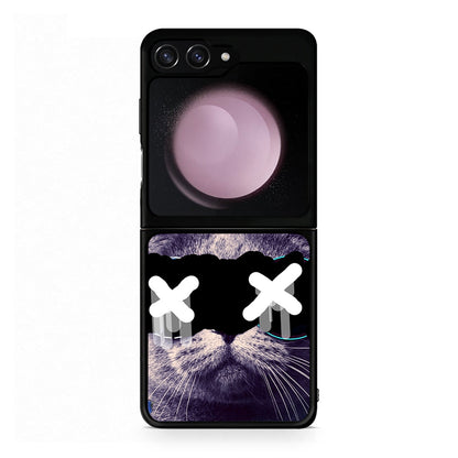 Samsung Galaxy Z Flip5 Cat Collage θήκη από τη Smartfits με σχέδιο στο πίσω μέρος και μαύρο περίβλημα | Smartphone case with colorful back and black bezels by Smartfits