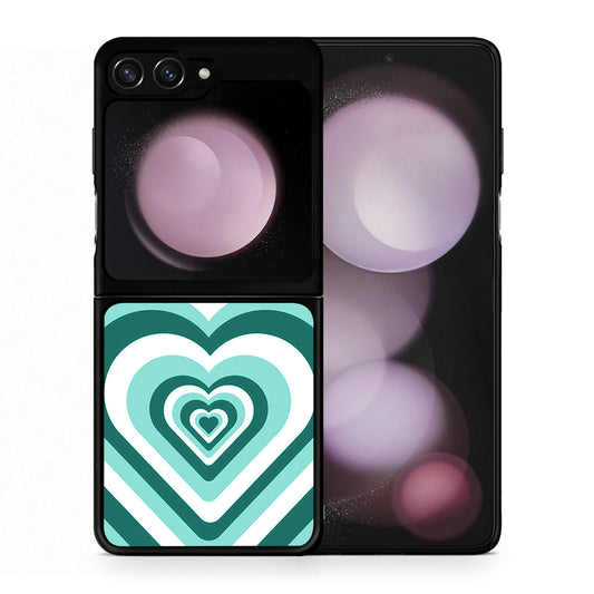 Θήκη Samsung Galaxy Z Flip5 Green Hearts από τη Smartfits με σχέδιο στο πίσω μέρος και μαύρο περίβλημα | Samsung Galaxy Z Flip5 Green Hearts case with colorful back and black bezels