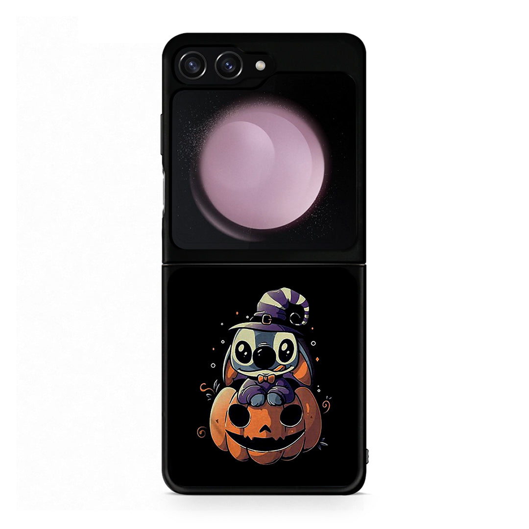 Samsung Galaxy Z Flip5 Halloween Stitch θήκη από τη Smartfits με σχέδιο στο πίσω μέρος και μαύρο περίβλημα | Smartphone case with colorful back and black bezels by Smartfits