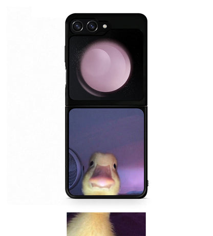 Samsung Galaxy Z Flip5 Meme Duck θήκη από τη Smartfits με σχέδιο στο πίσω μέρος και μαύρο περίβλημα | Smartphone case with colorful back and black bezels by Smartfits