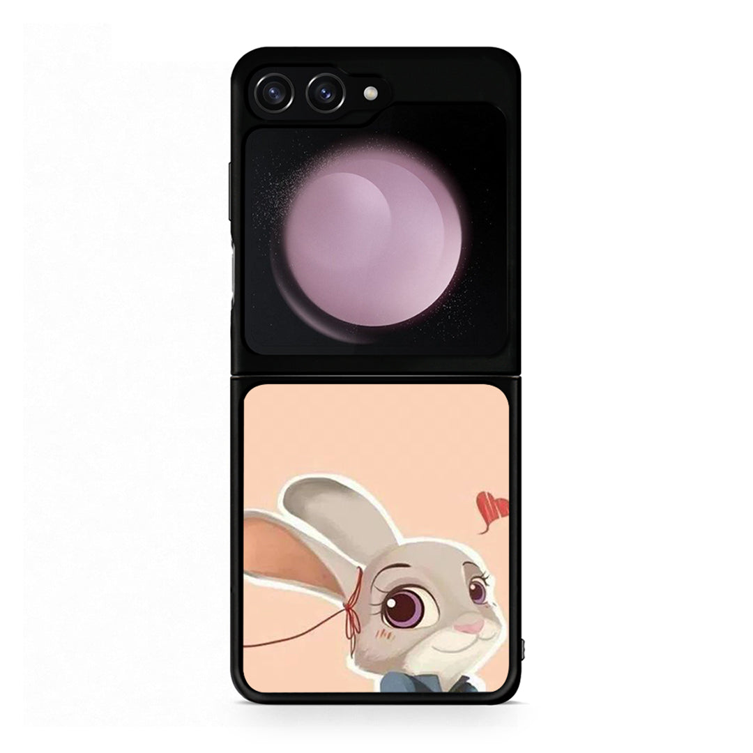 Samsung Galaxy Z Flip5 Nick Wilde And Judy Hopps Love 2 θήκη από τη Smartfits με σχέδιο στο πίσω μέρος και μαύρο περίβλημα | Smartphone case with colorful back and black bezels by Smartfits