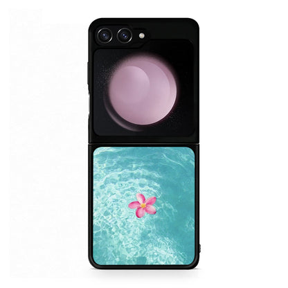 Samsung Galaxy Z Flip5 Water Flower Θήκη από τη Smartfits με σχέδιο στο πίσω μέρος και μαύρο περίβλημα | Smartphone case with colorful back and black bezels by Smartfits