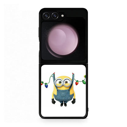 Samsung Galaxy Z Flip5 Xmas Minion Lights θήκη από τη Smartfits με σχέδιο στο πίσω μέρος και μαύρο περίβλημα | Smartphone case with colorful back and black bezels by Smartfits