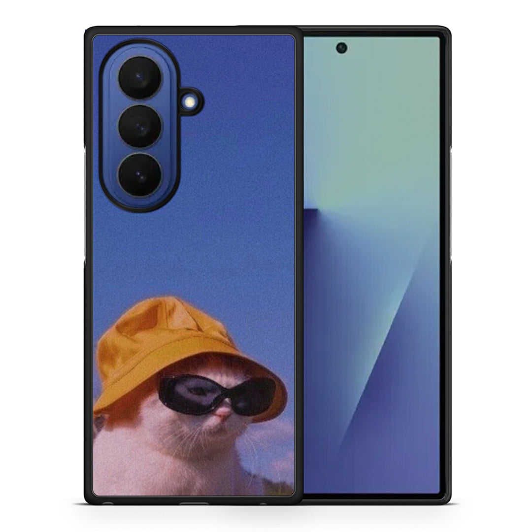 Θήκη Samsung Galaxy Z Fold7 Cat Diva από τη Smartfits με σχέδιο στο πίσω μέρος και μαύρο περίβλημα | Samsung Galaxy Z Fold7 Cat Diva case with colorful back and black bezels