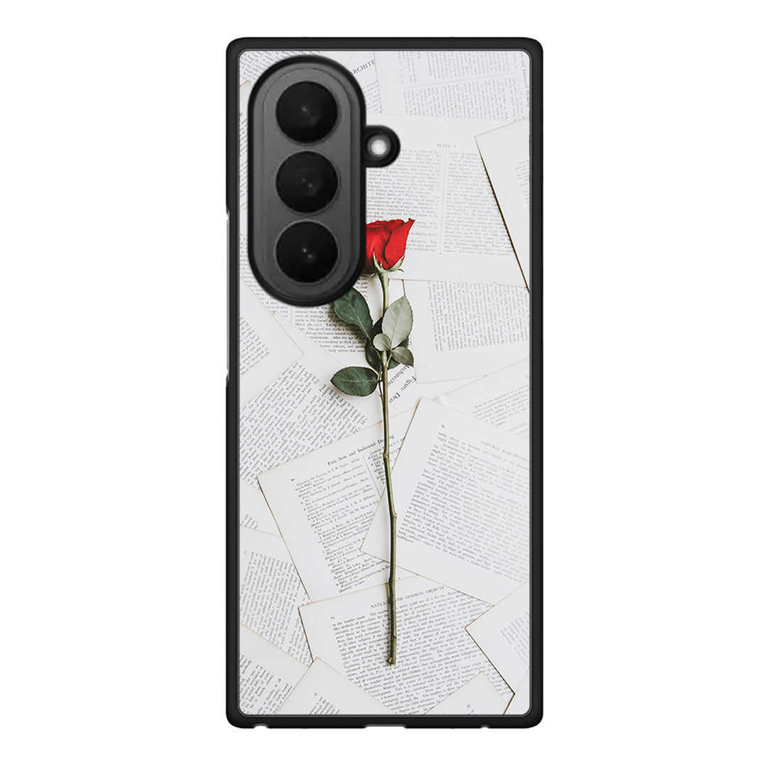 Samsung Galaxy Z Fold7 Red Rose θήκη από τη Smartfits με σχέδιο στο πίσω μέρος και μαύρο περίβλημα | Smartphone case with colorful back and black bezels by Smartfits