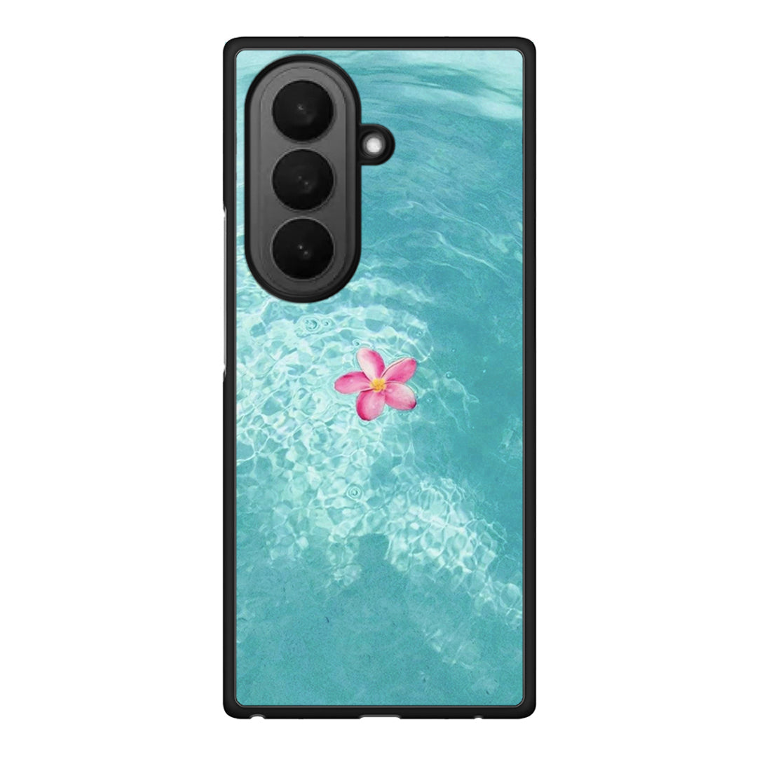 Samsung Galaxy Z Fold7 Water Flower Θήκη από τη Smartfits με σχέδιο στο πίσω μέρος και μαύρο περίβλημα | Smartphone case with colorful back and black bezels by Smartfits