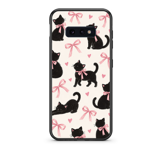 Θήκη Samsung Galaxy S10e Black Kittens and Pink Bows on Cream Large από τη Smartfits με σχέδιο στο πίσω μέρος και μαύρο περίβλημα | Samsung Galaxy S10e Black Kittens and Pink Bows on Cream Large case with colorful back and black bezels