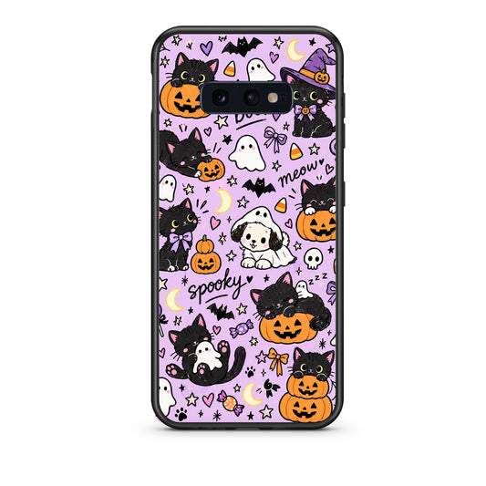 Θήκη Samsung Galaxy S10e Halloween Black Cats on Lilac από τη Smartfits με σχέδιο στο πίσω μέρος και μαύρο περίβλημα | Samsung Galaxy S10e Halloween Black Cats on Lilac case with colorful back and black bezels