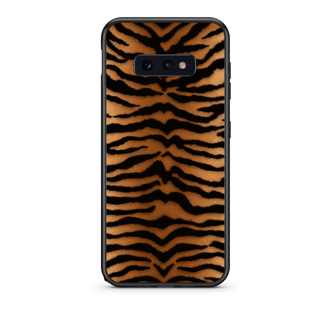 Θήκη Samsung Galaxy S10e Tiger Print Orange and Black από τη Smartfits με σχέδιο στο πίσω μέρος και μαύρο περίβλημα | Samsung Galaxy S10e Tiger Print Orange and Black case with colorful back and black bezels