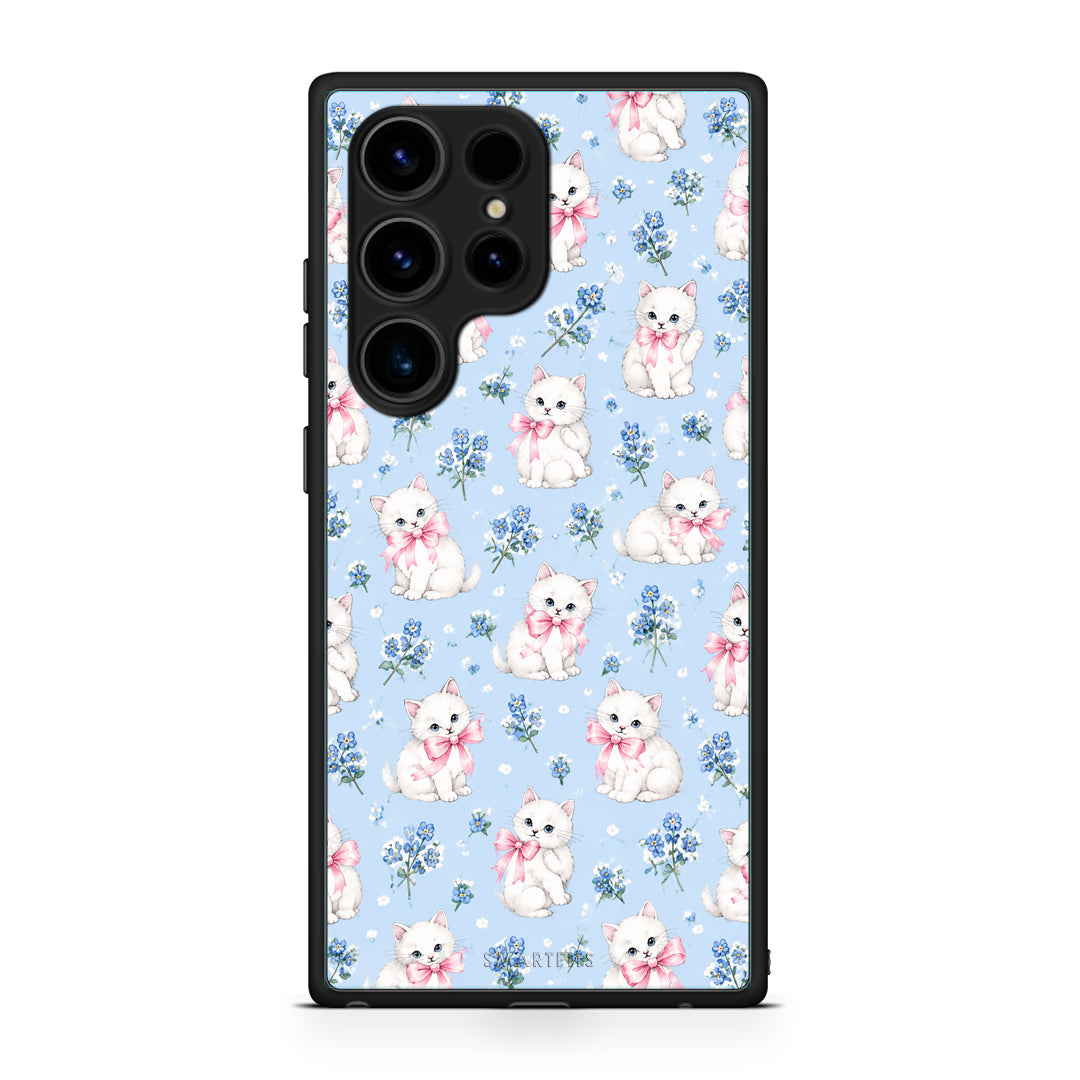 Θήκη Samsung Galaxy S23 Ultra White Kittens and Blue Flowers Small από τη Smartfits με σχέδιο στο πίσω μέρος και μαύρο περίβλημα | Samsung Galaxy S23 Ultra White Kittens and Blue Flowers Small case with colorful back and black bezels
