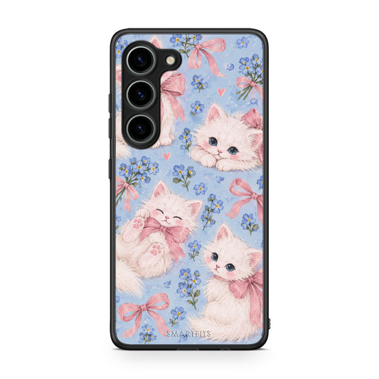 Θήκη Samsung Galaxy S23 White Kittens and Blue Flowers Large από τη Smartfits με σχέδιο στο πίσω μέρος και μαύρο περίβλημα | Samsung Galaxy S23 White Kittens and Blue Flowers Large case with colorful back and black bezels