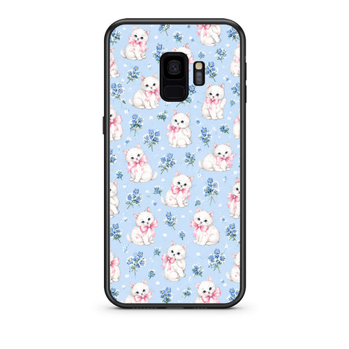 Θήκη Samsung Galaxy S9 White Kittens and Blue Flowers Small από τη Smartfits με σχέδιο στο πίσω μέρος και μαύρο περίβλημα | Samsung Galaxy S9 White Kittens and Blue Flowers Small case with colorful back and black bezels