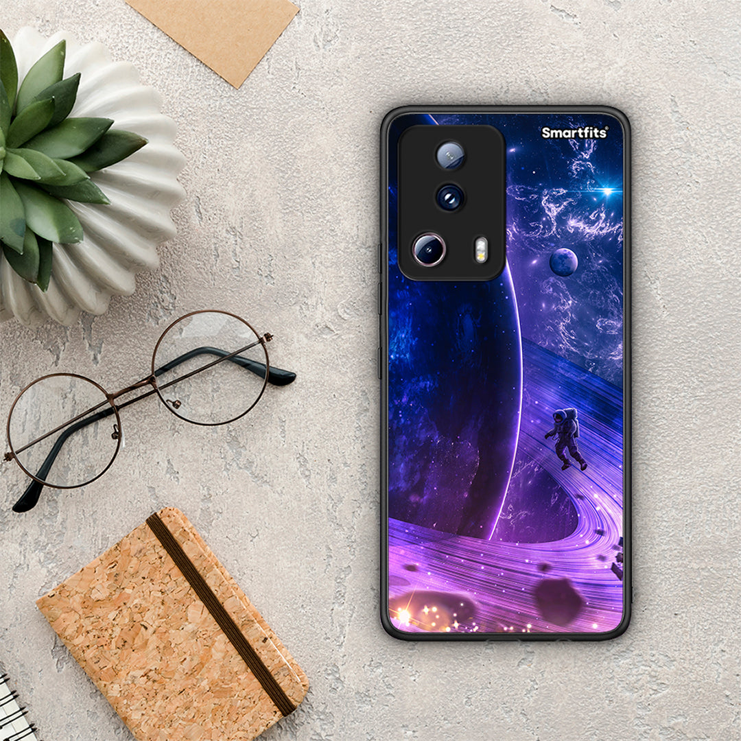 Θήκη Xiaomi 13 Lite 5G Lost Astronaut από τη Smartfits με σχέδιο στο πίσω μέρος και μαύρο περίβλημα | Xiaomi 13 Lite 5G Lost Astronaut Case with Colorful Back and Black Bezels
