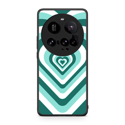 Xiaomi 15 Ultra 5G Green Hearts θήκη από τη Smartfits με σχέδιο στο πίσω μέρος και μαύρο περίβλημα | Smartphone case with colorful back and black bezels by Smartfits