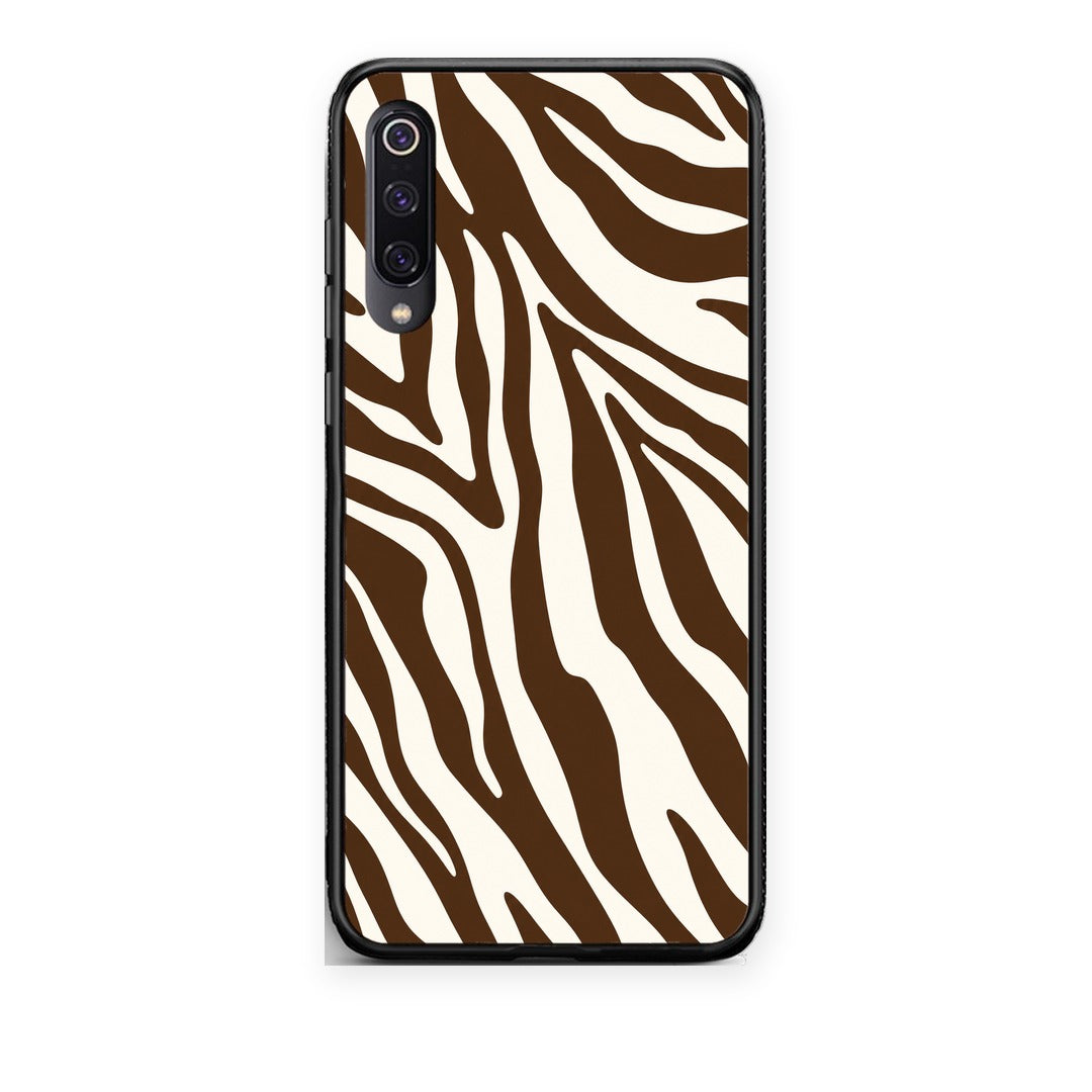 Θήκη Xiaomi Mi 9 Brown and Cream Zebra Stripes από τη Smartfits με σχέδιο στο πίσω μέρος και μαύρο περίβλημα | Xiaomi Mi 9 Brown and Cream Zebra Stripes case with colorful back and black bezels