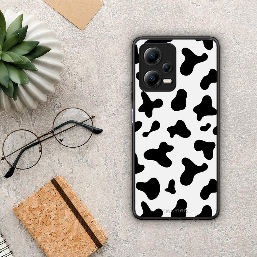 Θήκη Xiaomi Redmi Note 12 5G Cow Print από τη Smartfits με σχέδιο στο πίσω μέρος και μαύρο περίβλημα | Xiaomi Redmi Note 12 5G Cow Print Case with Colorful Back and Black Bezels