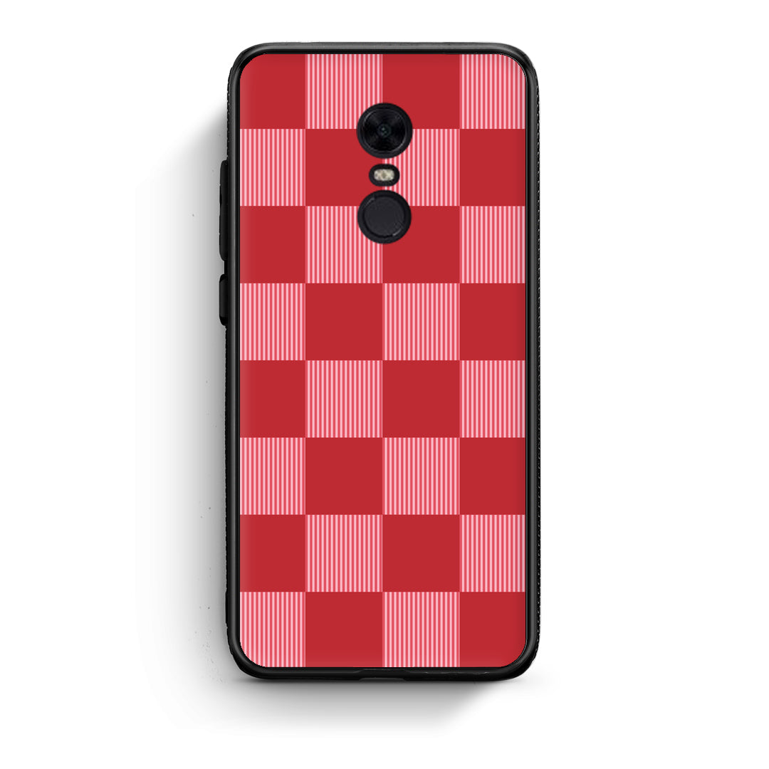 Θήκη Xiaomi Redmi 5 Plus Red and Pink Striped Checks από τη Smartfits με σχέδιο στο πίσω μέρος και μαύρο περίβλημα | Xiaomi Redmi 5 Plus Red and Pink Striped Checks case with colorful back and black bezels