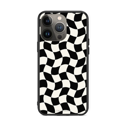 Θήκη iPhone 13 Pro Max Black and Cream Wavy Checkerboard από τη Smartfits με σχέδιο στο πίσω μέρος και μαύρο περίβλημα | iPhone 13 Pro Max Black and Cream Wavy Checkerboard case with colorful back and black bezels