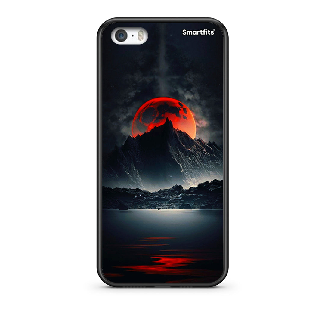 iPhone 5/5s/SE Red Full Moon θήκη από τη Smartfits με σχέδιο στο πίσω μέρος και μαύρο περίβλημα | Smartphone case with colorful back and black bezels by Smartfits