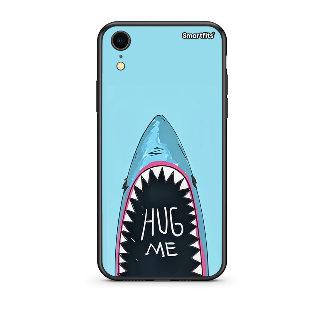 iphone xr Hug Me θήκη από τη Smartfits με σχέδιο στο πίσω μέρος και μαύρο περίβλημα | Smartphone case with colorful back and black bezels by Smartfits