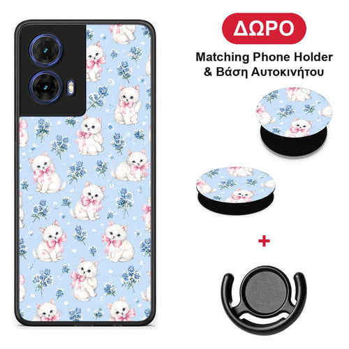 White Kittens and Blue Flowers Small - Motorola Moto G85 θήκη + Δώρο Phone Holder & Βάση Αυτοκινήτου