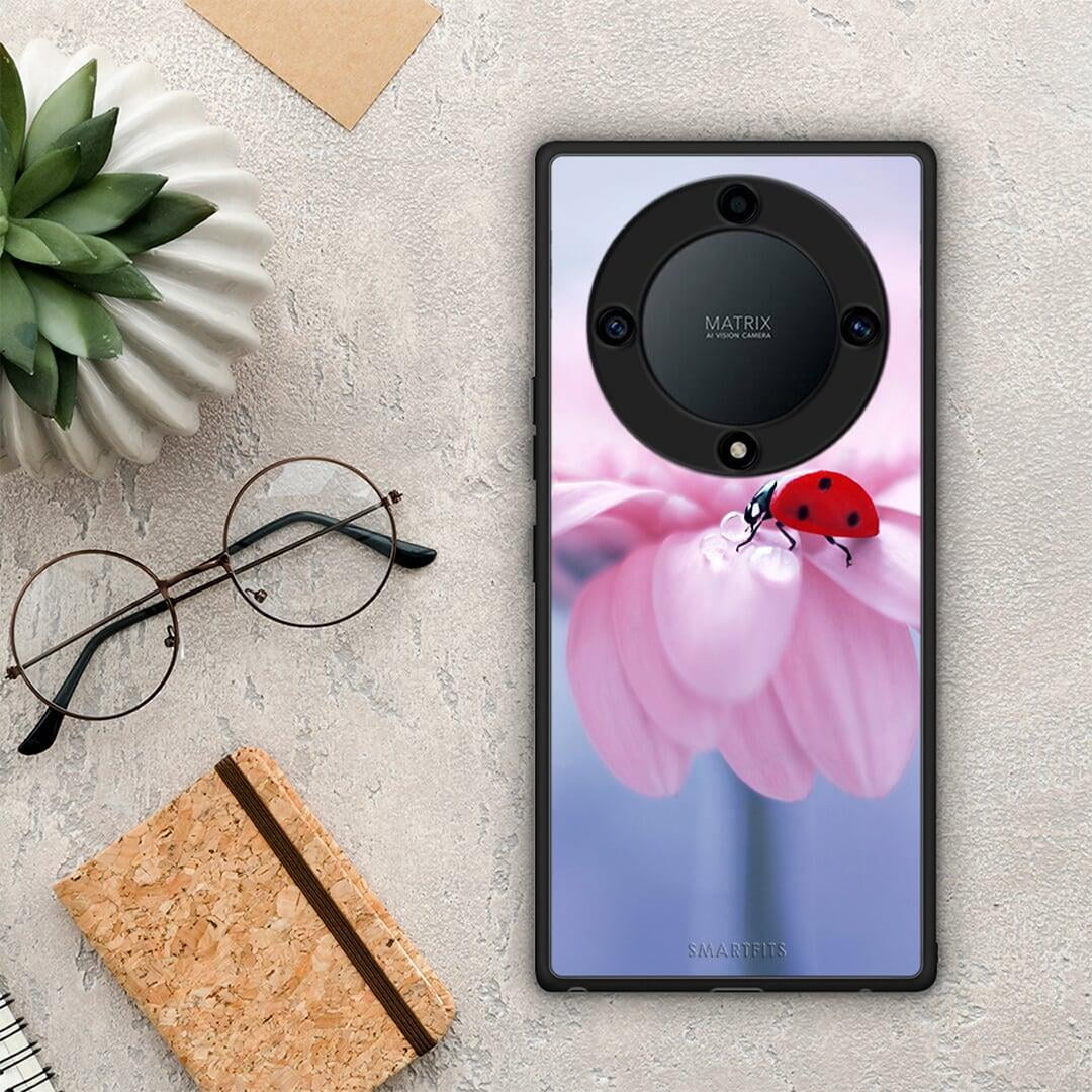 Θήκη Honor Magic5 Lite 5G / X9a Ladybug Flower από τη Smartfits με σχέδιο στο πίσω μέρος και μαύρο περίβλημα | Honor Magic5 Lite 5G / X9a Ladybug Flower Case with Colorful Back and Black Bezels