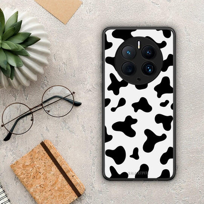 Θήκη Huawei Mate 50 Pro Cow Print από τη Smartfits με σχέδιο στο πίσω μέρος και μαύρο περίβλημα | Huawei Mate 50 Pro Cow Print Case with Colorful Back and Black Bezels