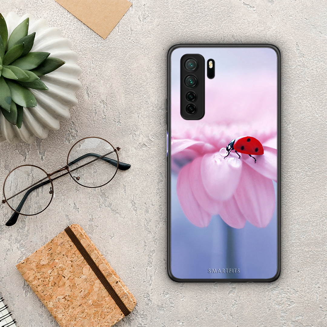 Θήκη Huawei P40 Lite 5G Ladybug Flower από τη Smartfits με σχέδιο στο πίσω μέρος και μαύρο περίβλημα | Huawei P40 Lite 5G Ladybug Flower Case with Colorful Back and Black Bezels