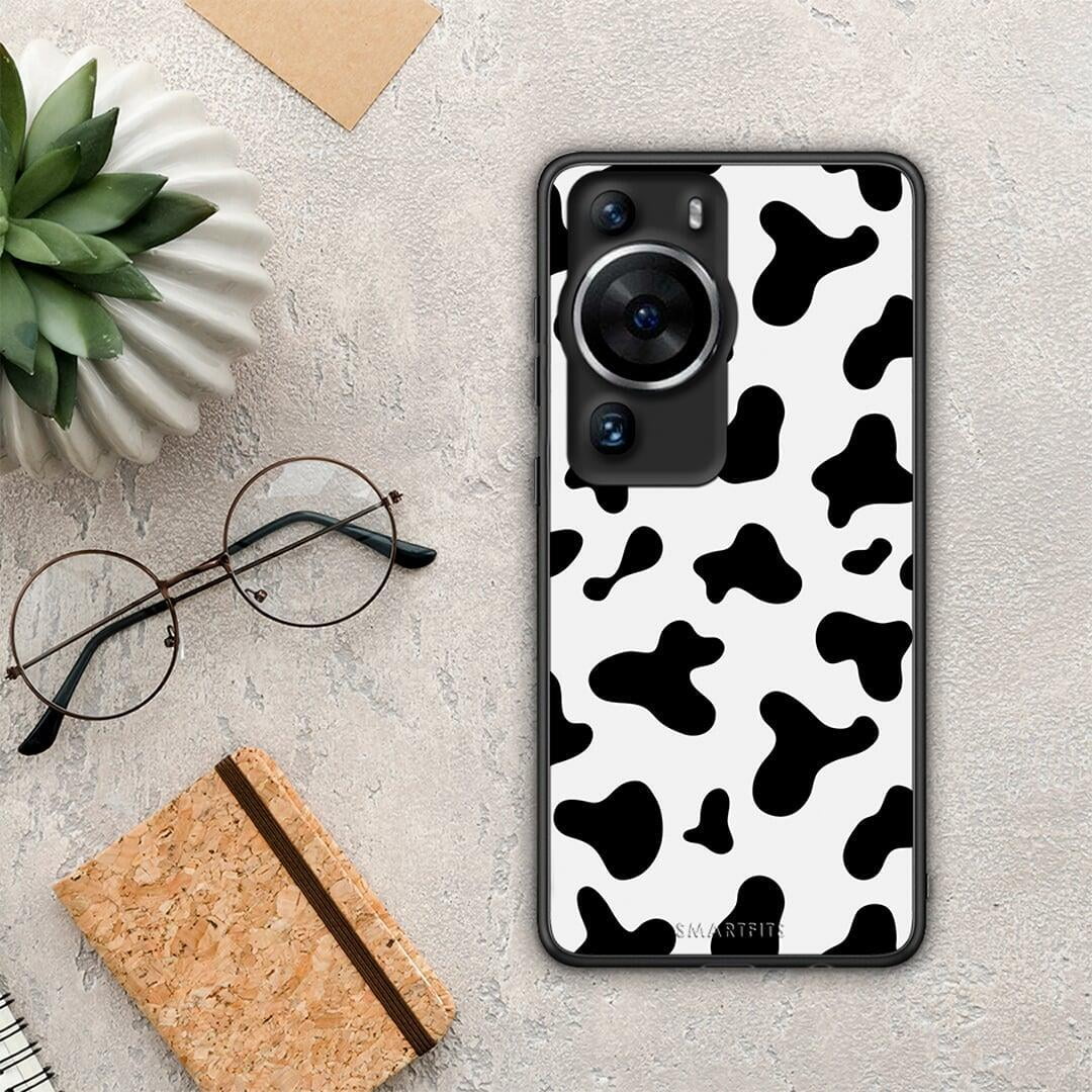 Θήκη Huawei P60 Pro Cow Print από τη Smartfits με σχέδιο στο πίσω μέρος και μαύρο περίβλημα | Huawei P60 Pro Cow Print Case with Colorful Back and Black Bezels