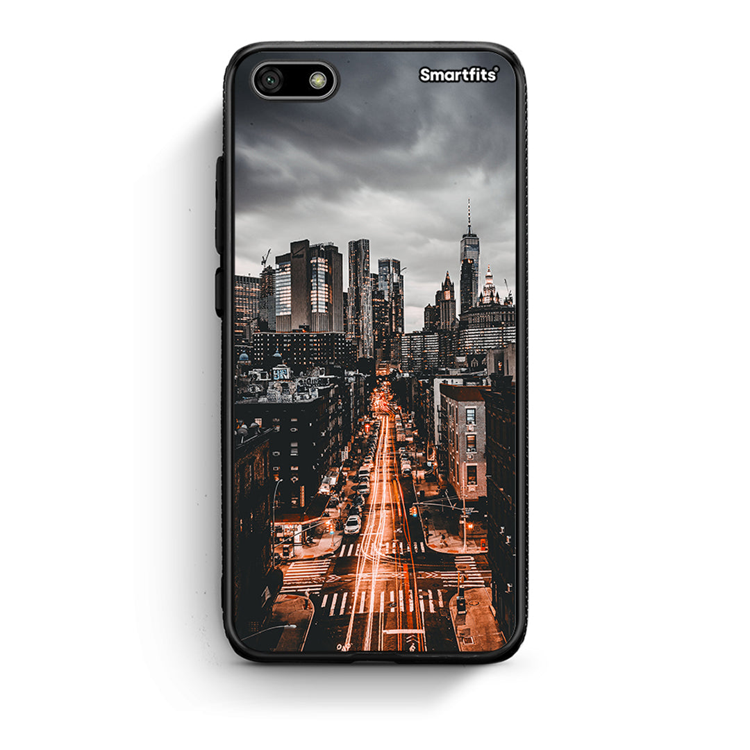 Huawei Y5 2018 City Lights θήκη από τη Smartfits με σχέδιο στο πίσω μέρος και μαύρο περίβλημα | Smartphone case with colorful back and black bezels by Smartfits