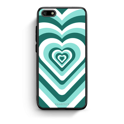 Huawei Y5 2018 Green Hearts θήκη από τη Smartfits με σχέδιο στο πίσω μέρος και μαύρο περίβλημα | Smartphone case with colorful back and black bezels by Smartfits