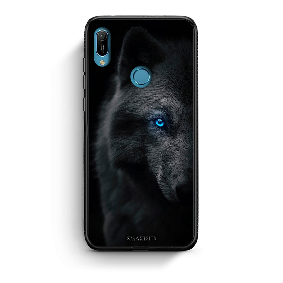 Huawei Y6 2019 Dark Wolf θήκη από τη Smartfits με σχέδιο στο πίσω μέρος και μαύρο περίβλημα | Smartphone case with colorful back and black bezels by Smartfits