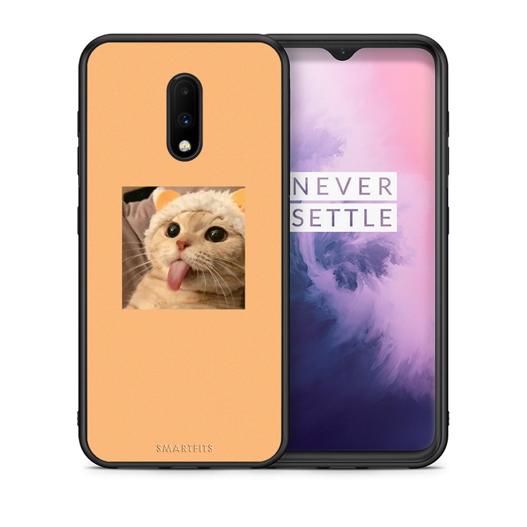 Θήκη OnePlus 7 Cat Tongue από τη Smartfits με σχέδιο στο πίσω μέρος και μαύρο περίβλημα | OnePlus 7 Cat Tongue case with colorful back and black bezels