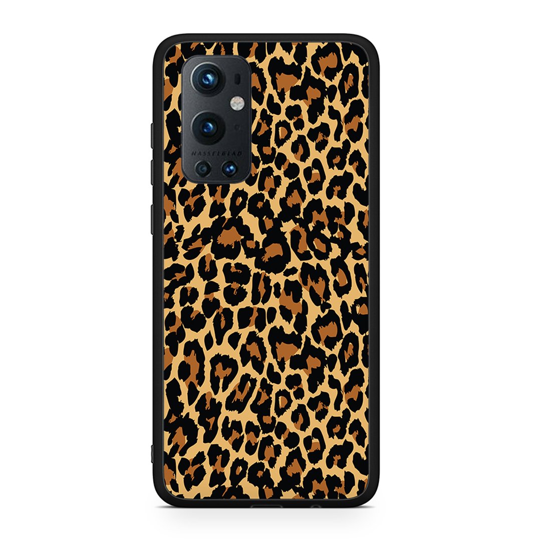 OnePlus 9 Pro Leopard Animal θήκη από τη Smartfits με σχέδιο στο πίσω μέρος και μαύρο περίβλημα | Smartphone case with colorful back and black bezels by Smartfits