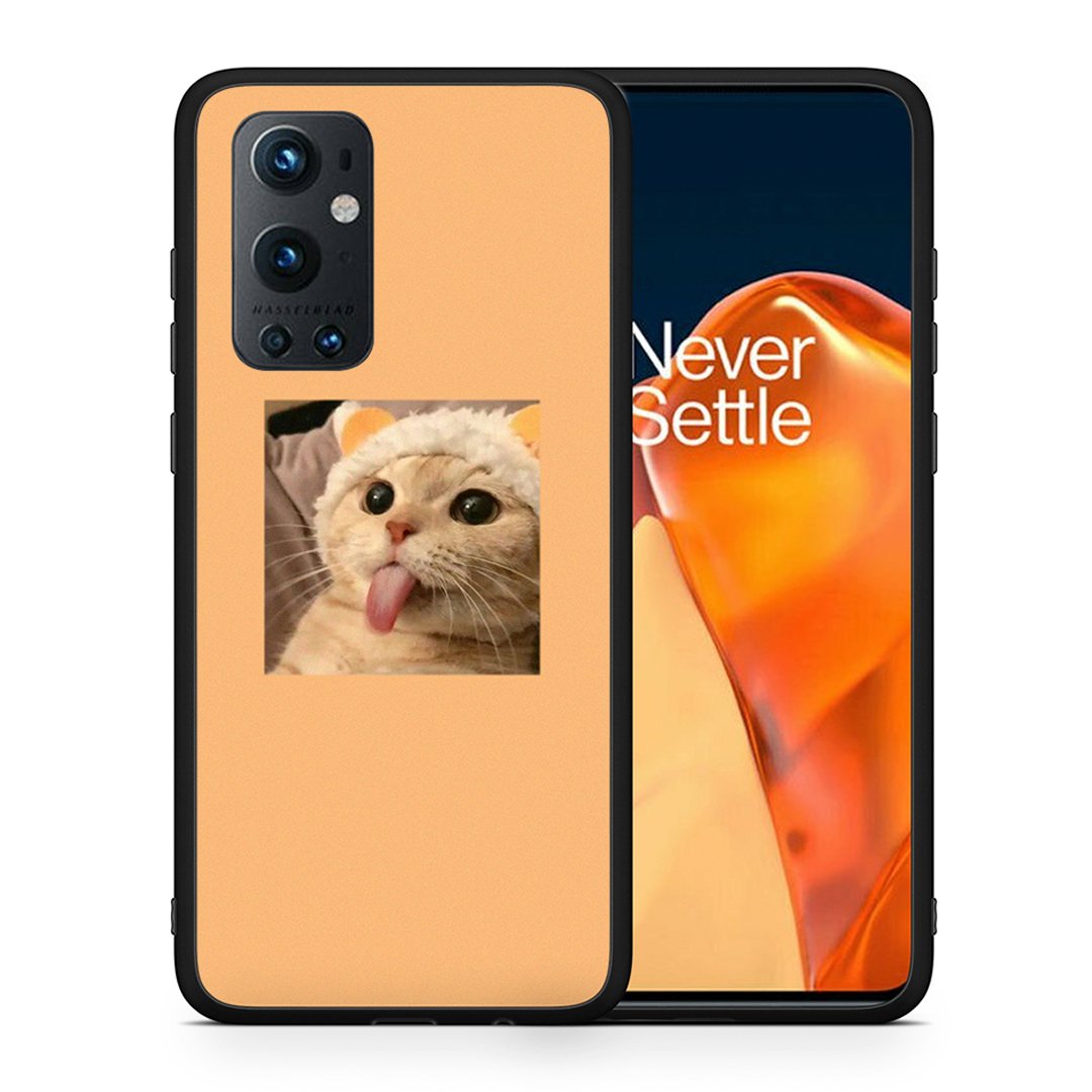 Θήκη OnePlus 9 Pro Cat Tongue από τη Smartfits με σχέδιο στο πίσω μέρος και μαύρο περίβλημα | OnePlus 9 Pro Cat Tongue case with colorful back and black bezels