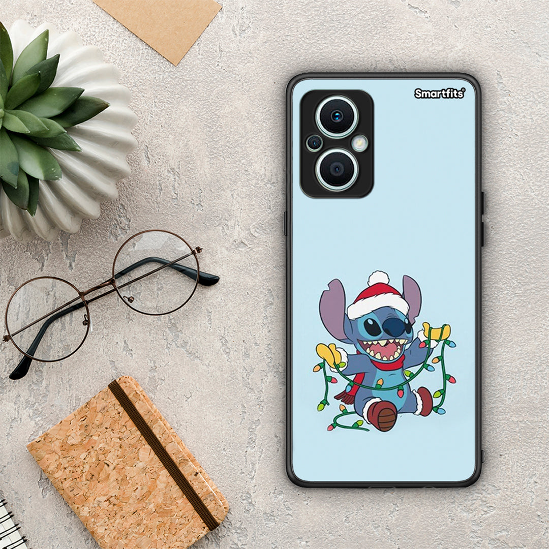 Θήκη Oppo Reno7 Lite Santa Stich από τη Smartfits με σχέδιο στο πίσω μέρος και μαύρο περίβλημα | Oppo Reno7 Lite Santa Stich Case with Colorful Back and Black Bezels