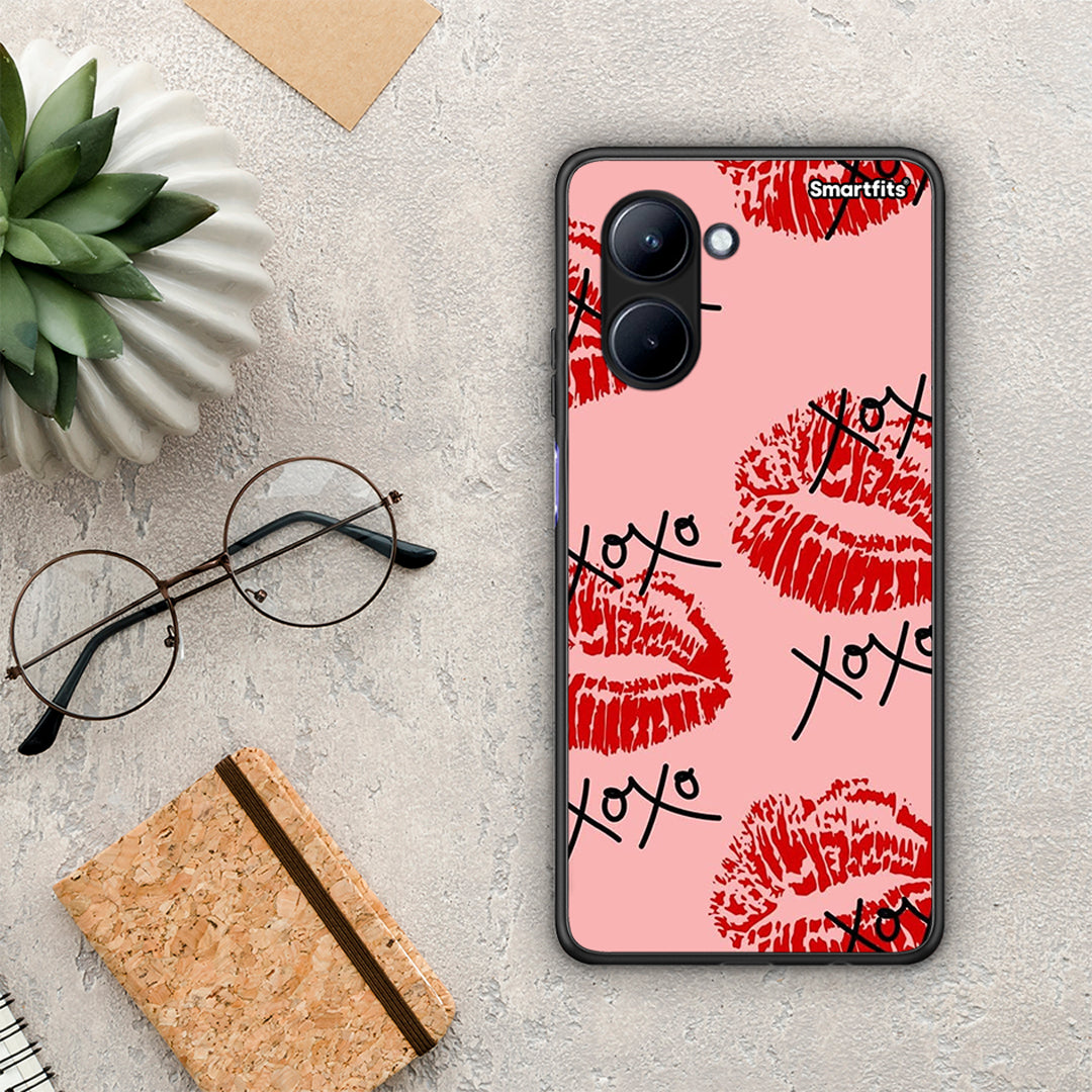 Θήκη Realme C33 XOXO Lips από τη Smartfits με σχέδιο στο πίσω μέρος και μαύρο περίβλημα | Realme C33 XOXO Lips Case with Colorful Back and Black Bezels