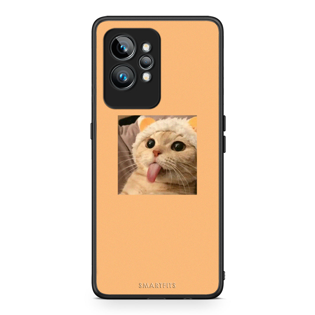 Θήκη Realme GT2 Cat Tongue από τη Smartfits με σχέδιο στο πίσω μέρος και μαύρο περίβλημα | Realme GT2 Cat Tongue Case with Colorful Back and Black Bezels
