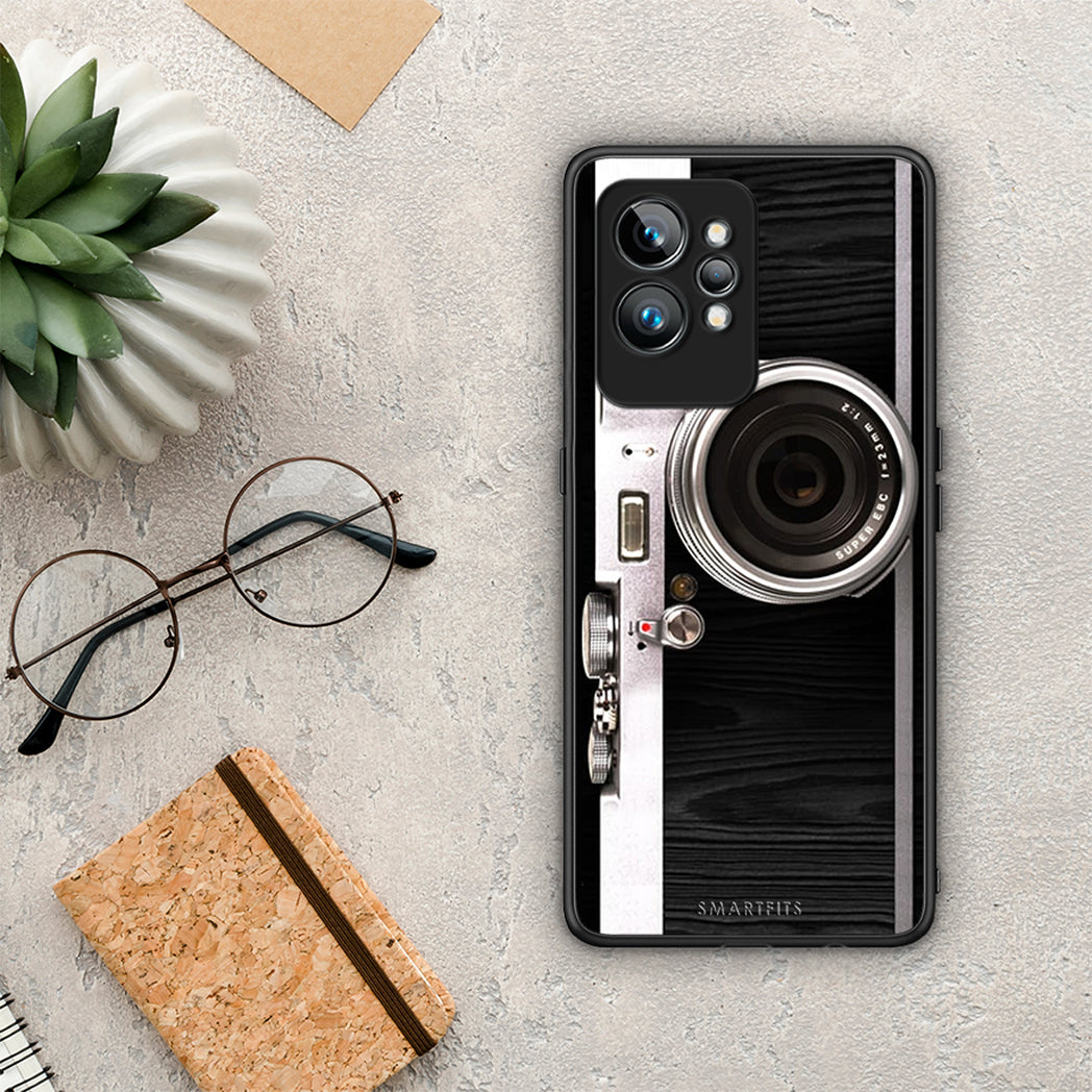 Θήκη Realme GT2 Emily In Paris από τη Smartfits με σχέδιο στο πίσω μέρος και μαύρο περίβλημα | Realme GT2 Emily In Paris Case with Colorful Back and Black Bezels