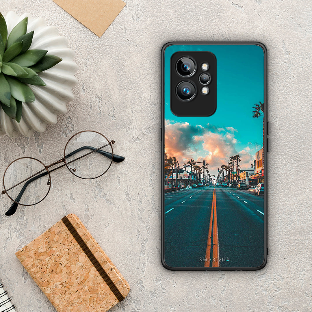 Θήκη Realme GT2 Pro Landscape City από τη Smartfits με σχέδιο στο πίσω μέρος και μαύρο περίβλημα | Realme GT2 Pro Landscape City Case with Colorful Back and Black Bezels