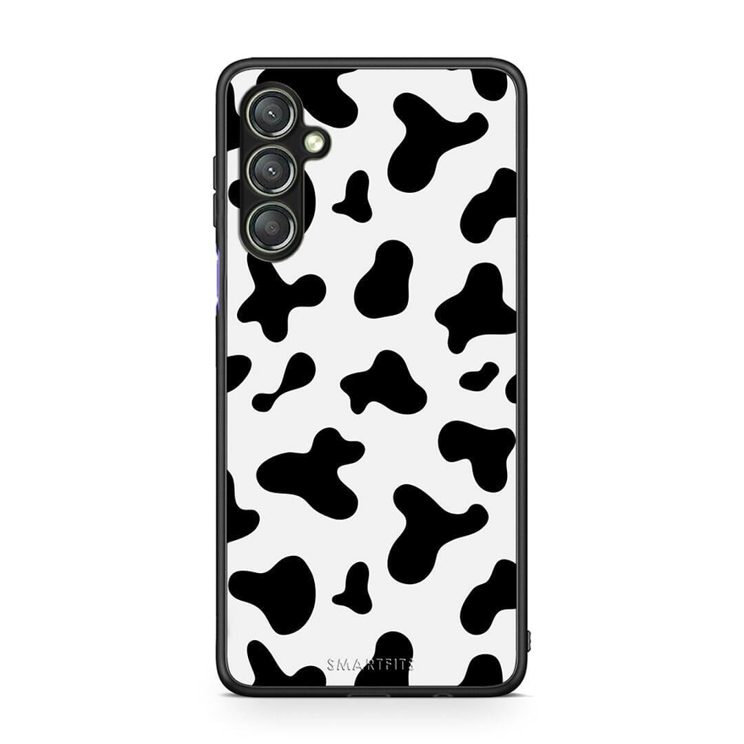 Θήκη Samsung Galaxy A24 4G Cow Print από τη Smartfits με σχέδιο στο πίσω μέρος και μαύρο περίβλημα | Samsung Galaxy A24 4G Cow Print Case with Colorful Back and Black Bezels