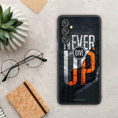 Θήκη Samsung Galaxy A24 4G Never Give Up από τη Smartfits με σχέδιο στο πίσω μέρος και μαύρο περίβλημα | Samsung Galaxy A24 4G Never Give Up Case with Colorful Back and Black Bezels