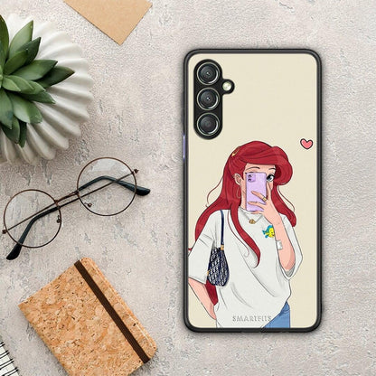 Θήκη Samsung Galaxy A24 4G Walking Mermaid από τη Smartfits με σχέδιο στο πίσω μέρος και μαύρο περίβλημα | Samsung Galaxy A24 4G Walking Mermaid Case with Colorful Back and Black Bezels