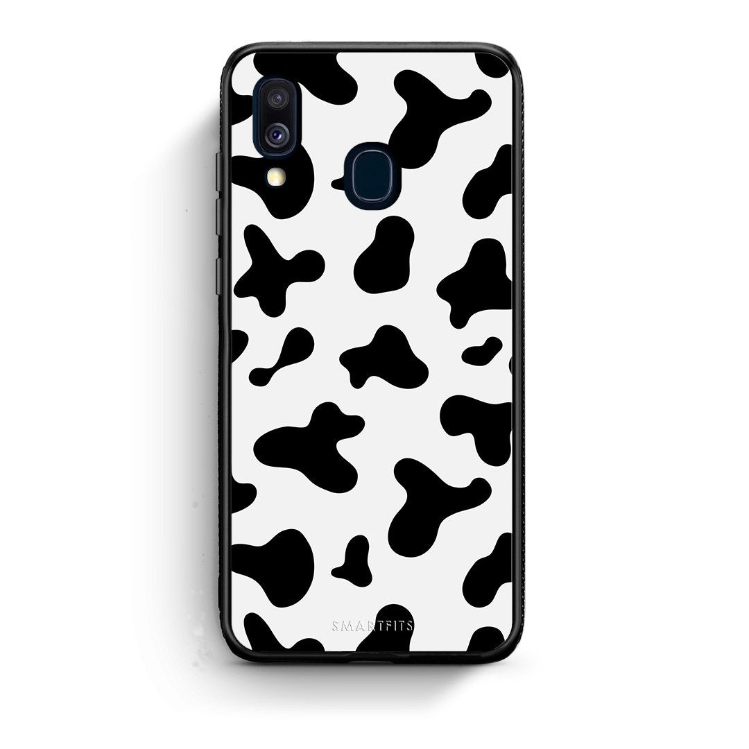 Samsung A40 Cow Print θήκη από τη Smartfits με σχέδιο στο πίσω μέρος και μαύρο περίβλημα | Smartphone case with colorful back and black bezels by Smartfits