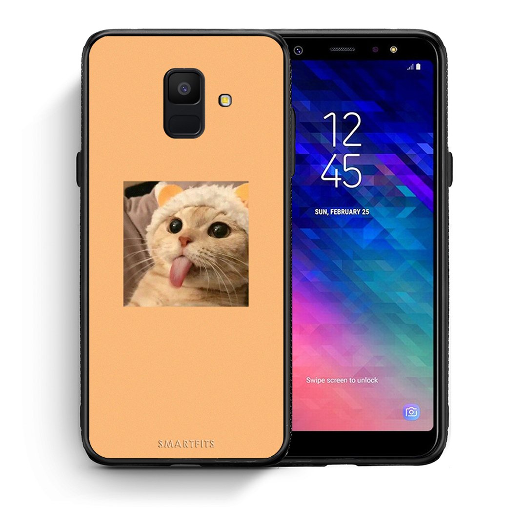 Θήκη Samsung A6 2018 Cat Tongue από τη Smartfits με σχέδιο στο πίσω μέρος και μαύρο περίβλημα | Samsung A6 2018 Cat Tongue case with colorful back and black bezels